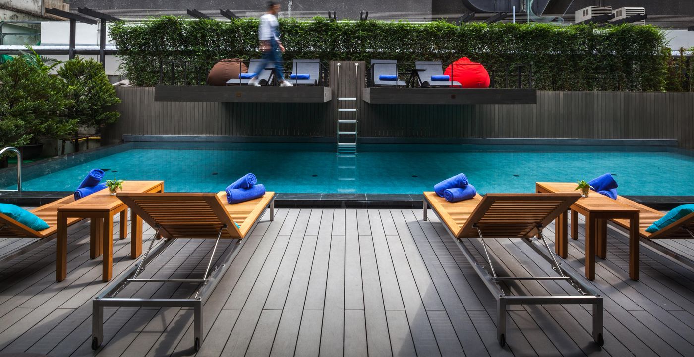 Lit-Bangkok-Hotel-Pool-63