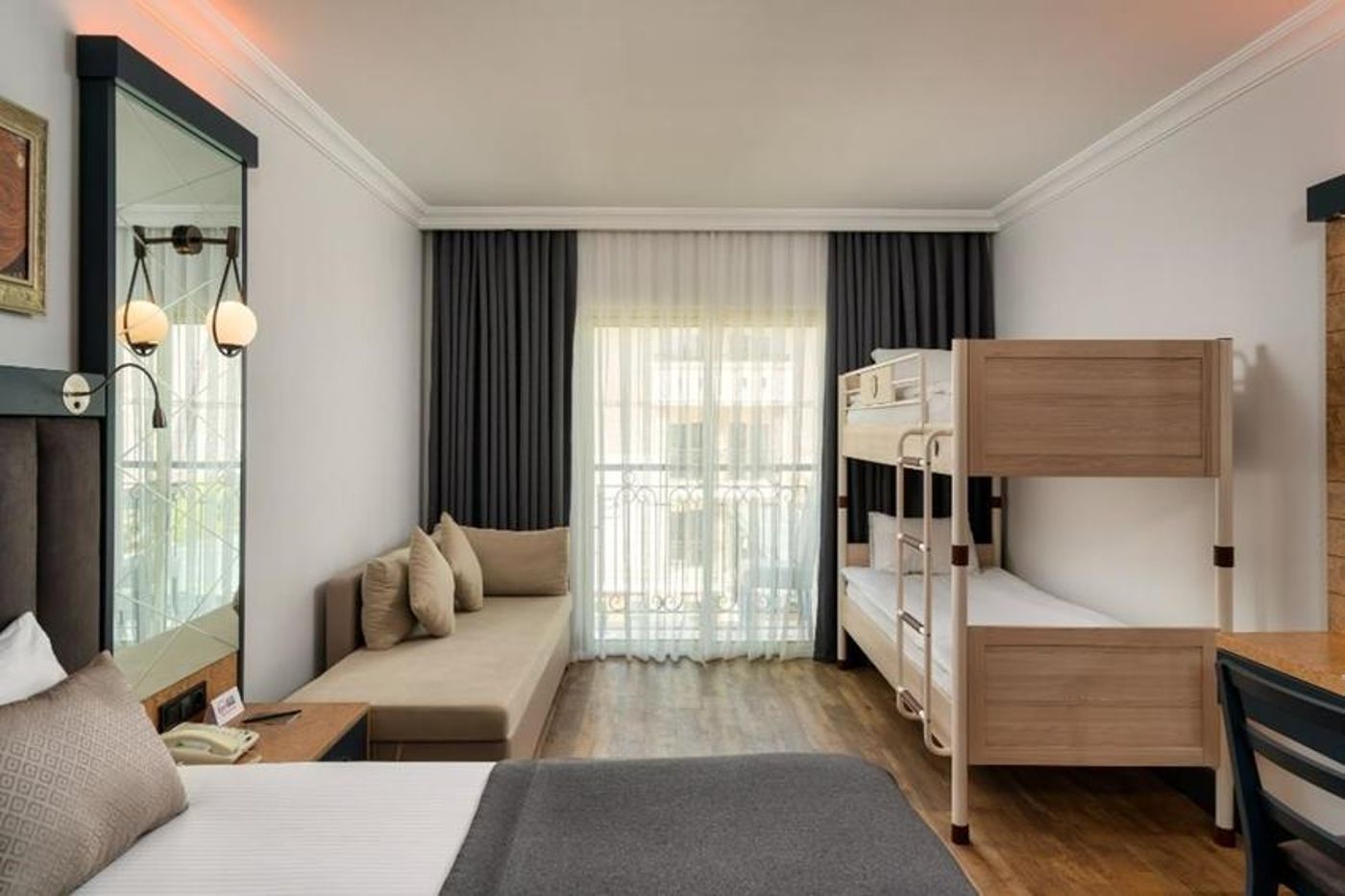 Dobedan-Exclusive-Hotel---Spa-Room-32