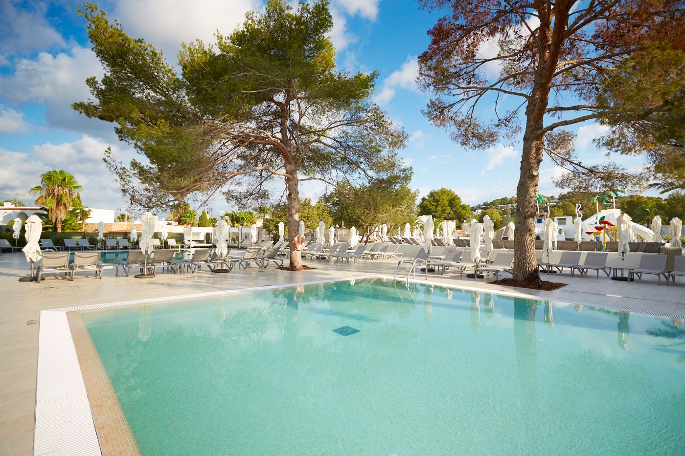 Insotel-Club-Tarida-Playa-Pool-9