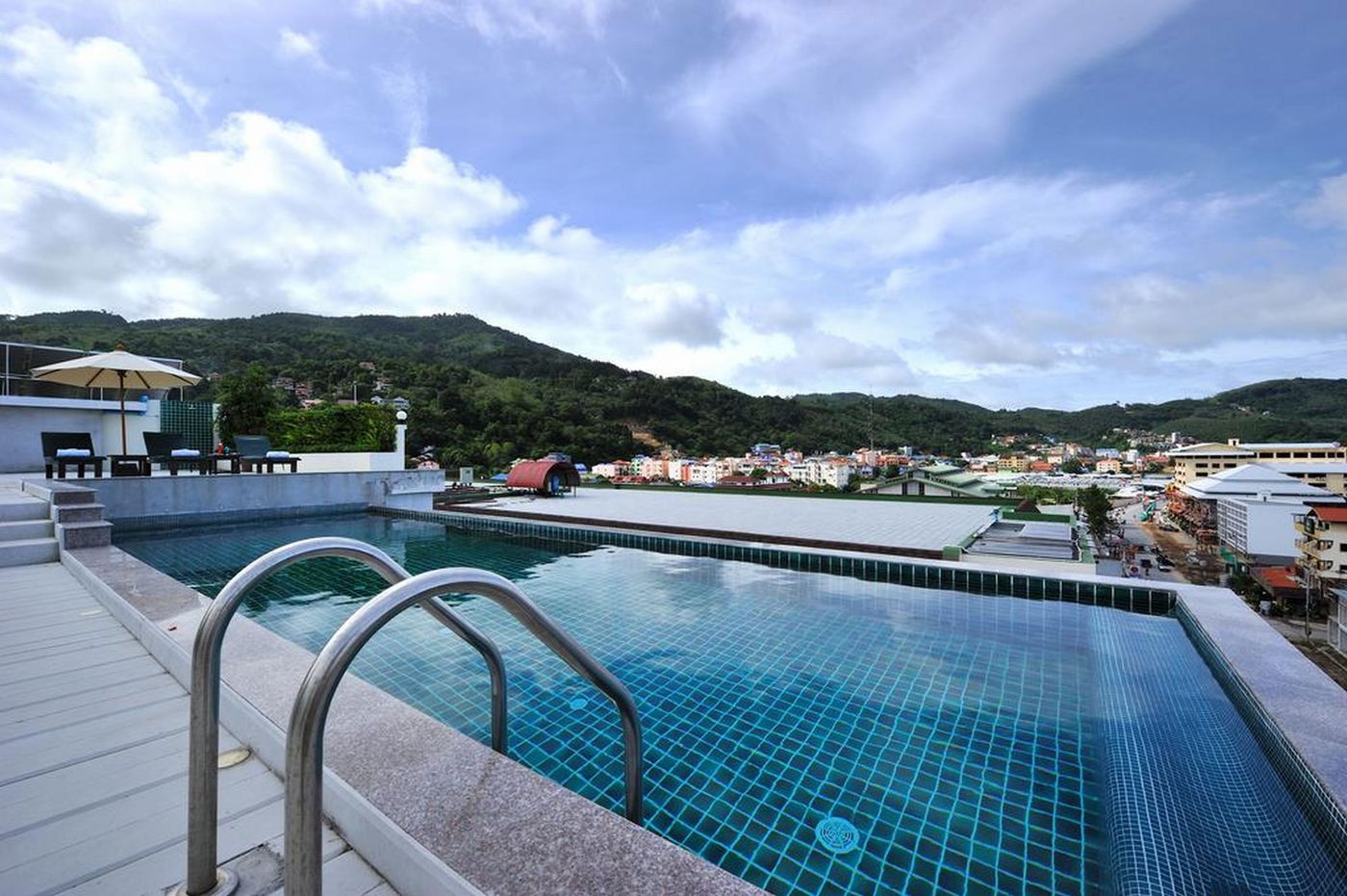 APK-Resort-And-Spa-Pool-1