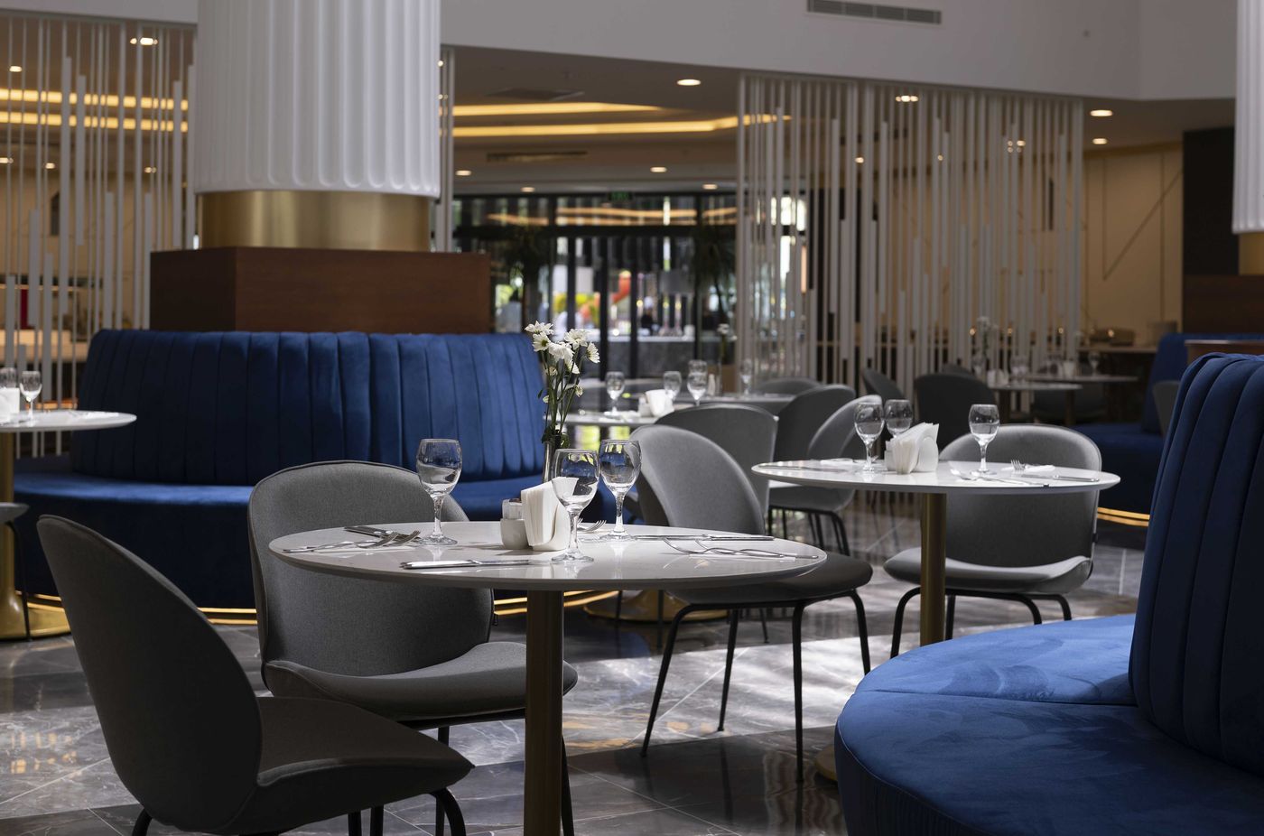 Seven-Seas-Hotel-Blue-Restaurant-70