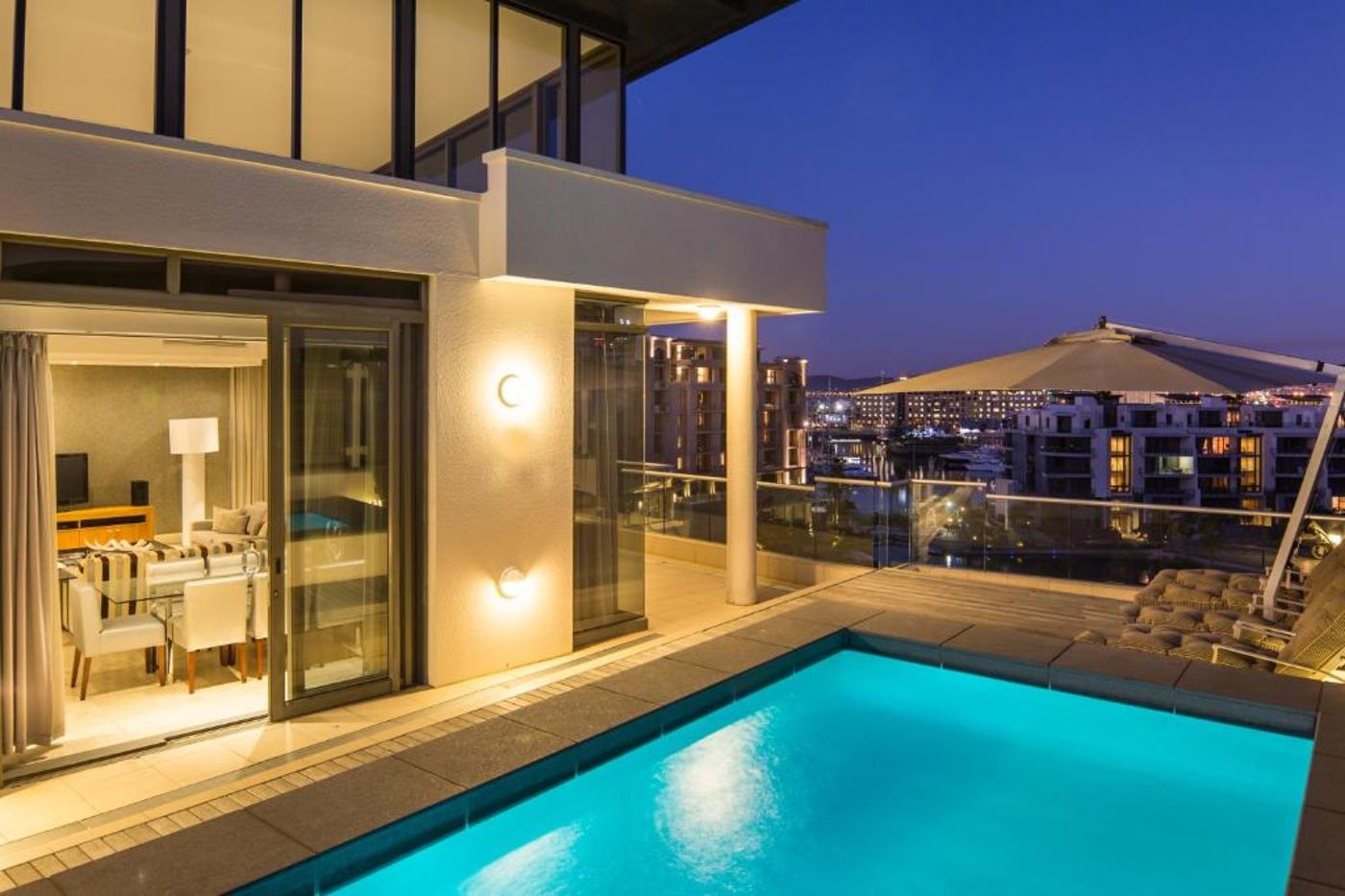 Lawhill-Luxury-Apartments-Pool-16