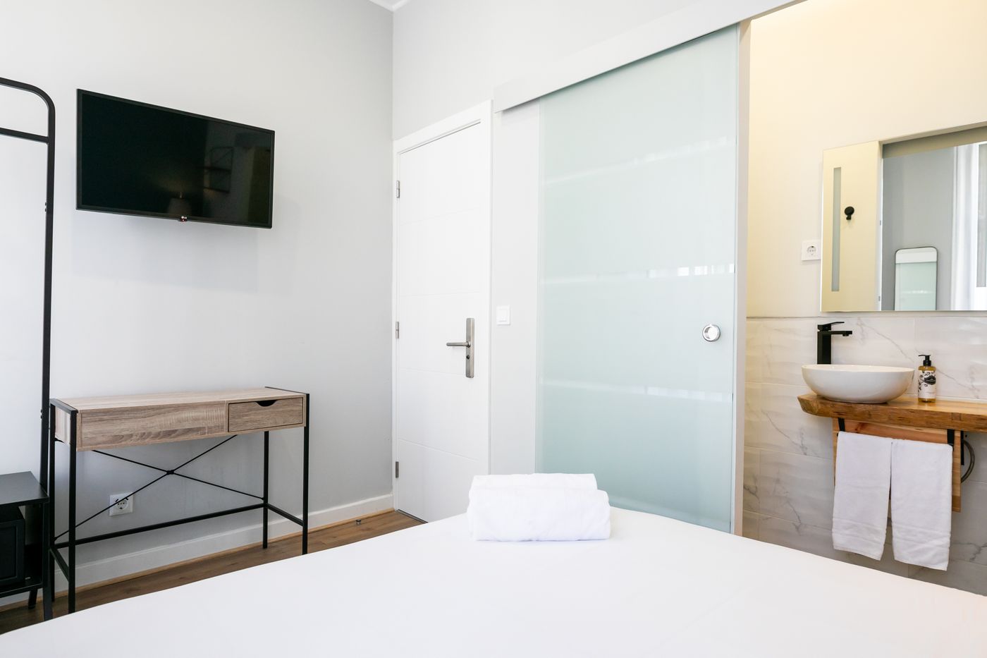 Lisboa-85-by-Ridan-Hotels-Room-18