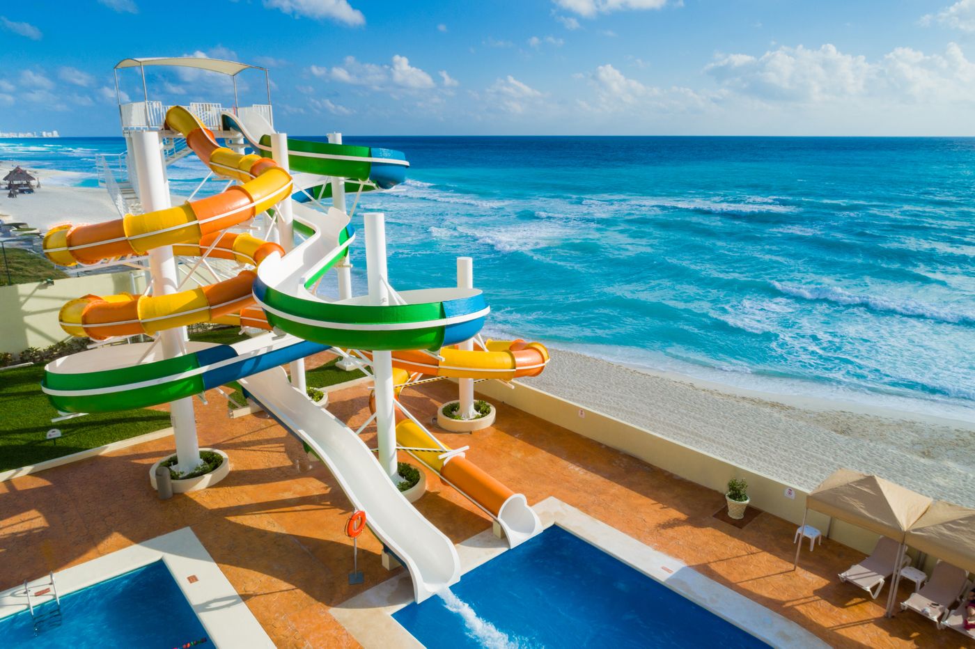 Crown Paradise Cancun