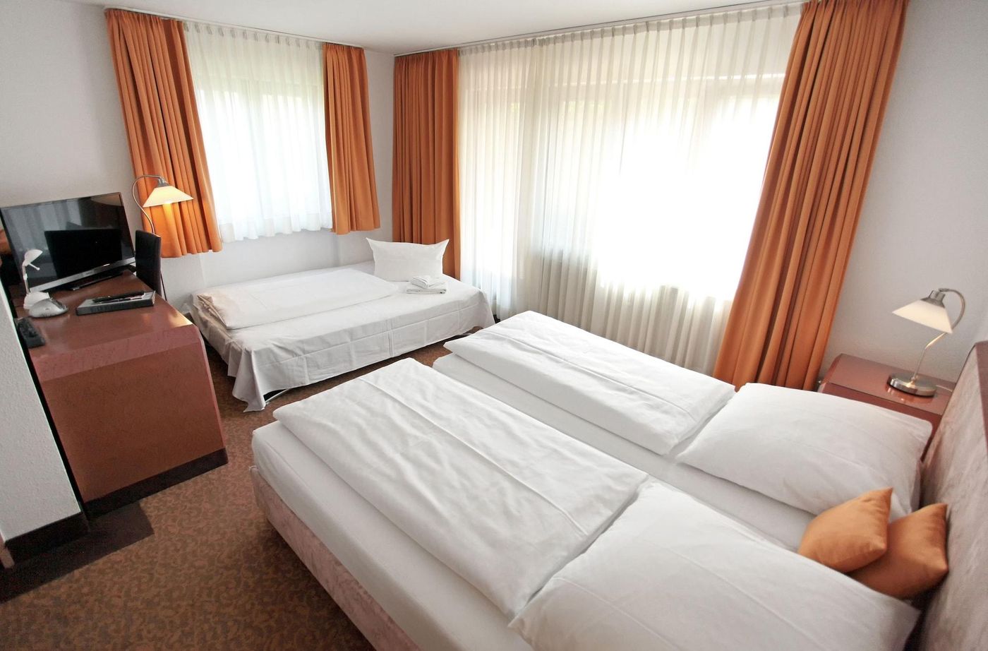 Hotel Flora Stuttgart Ma Hringen-Germany-STUTTGART-Room-10