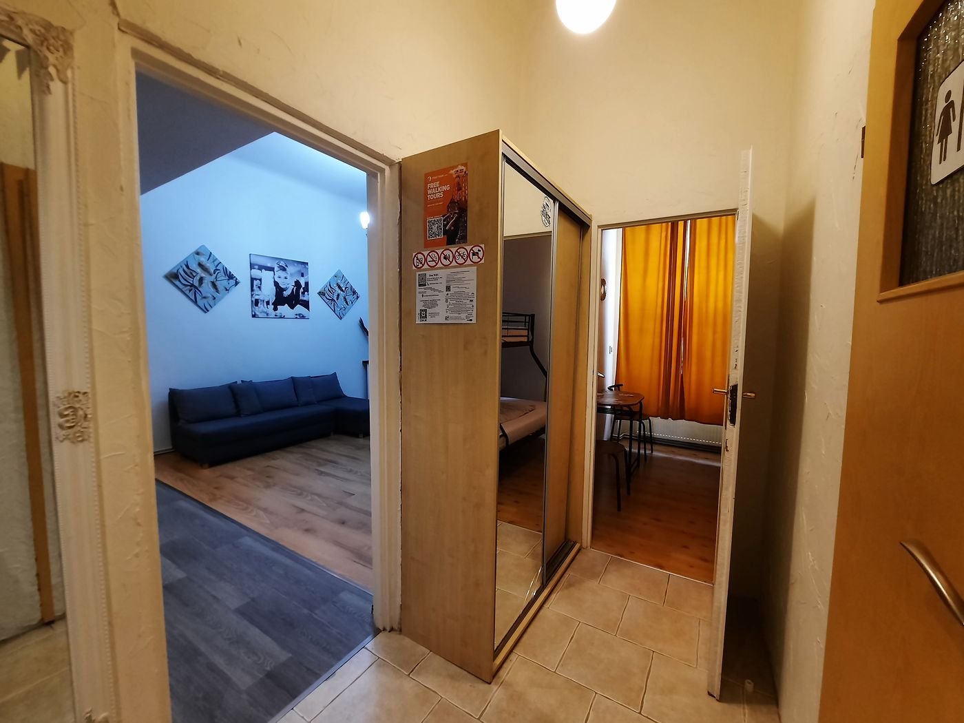 Lorf-Hostel-Coffee-Room-29