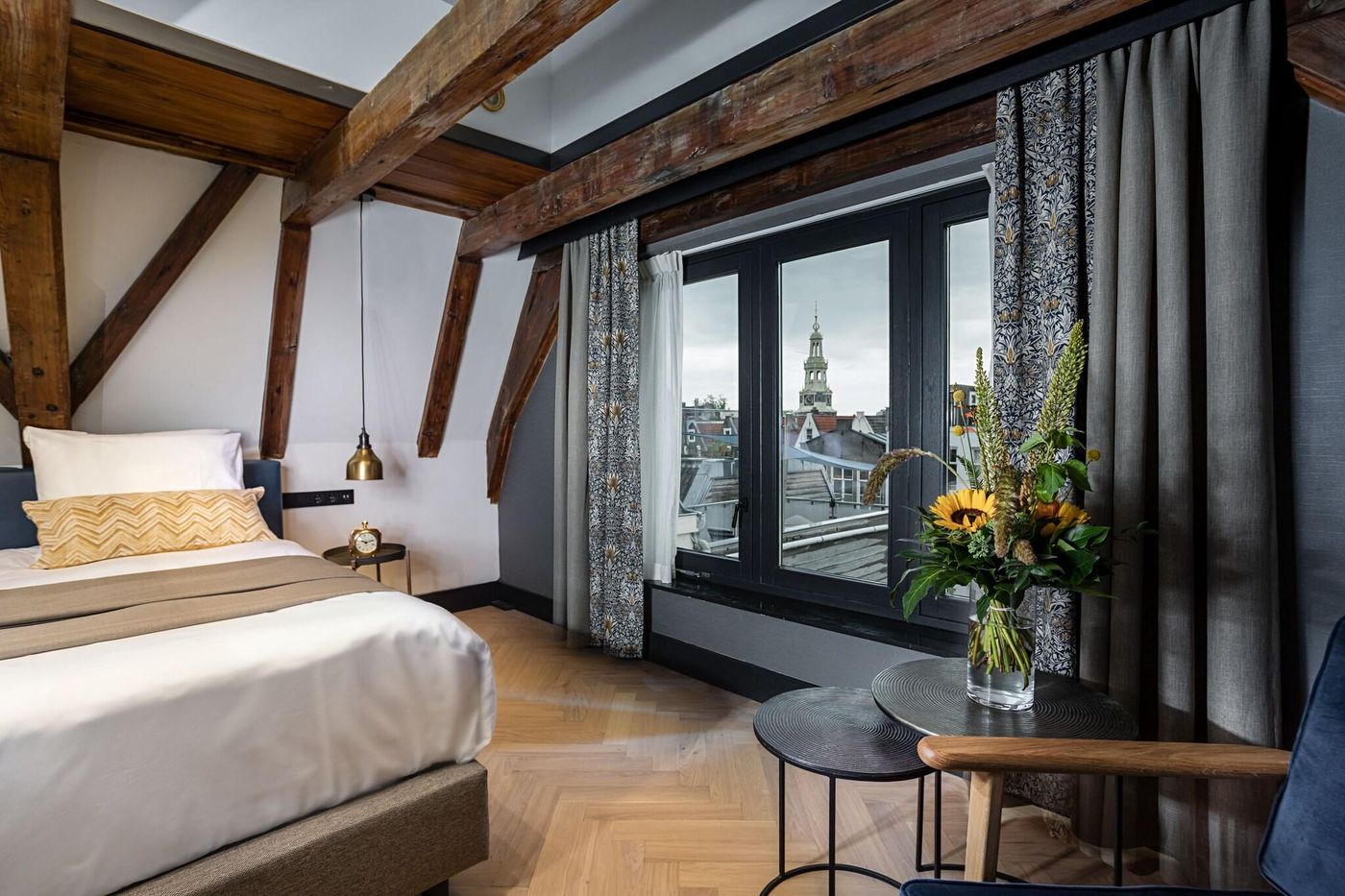 The-Hendrick-S-Hotel-Room-8