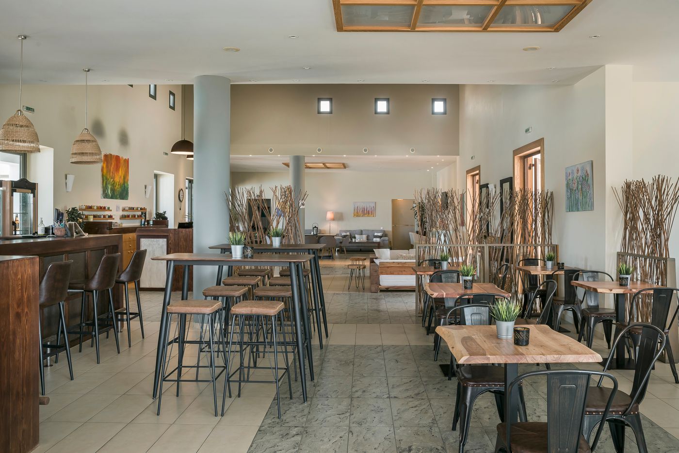 Astra-Village-Bar-45