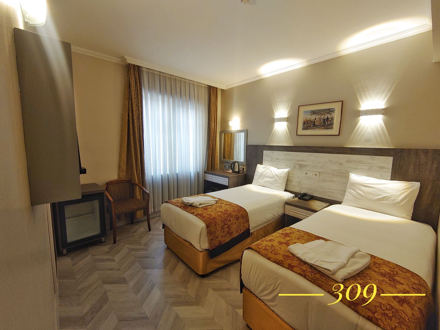 Orient-Mintur-Hotel-Room-20