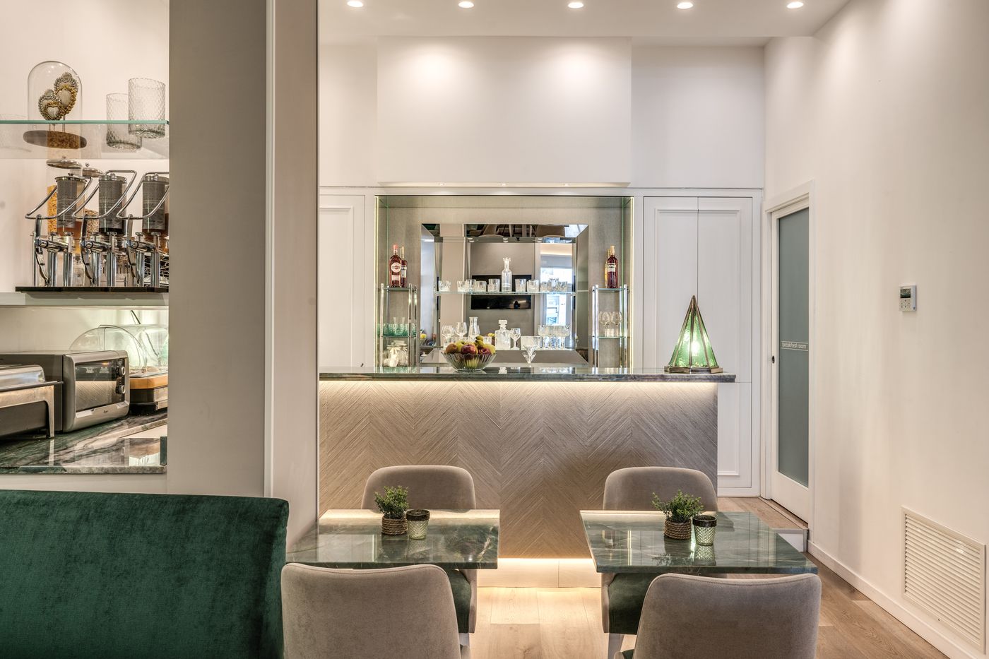 Sorrento-City-Restaurant-63