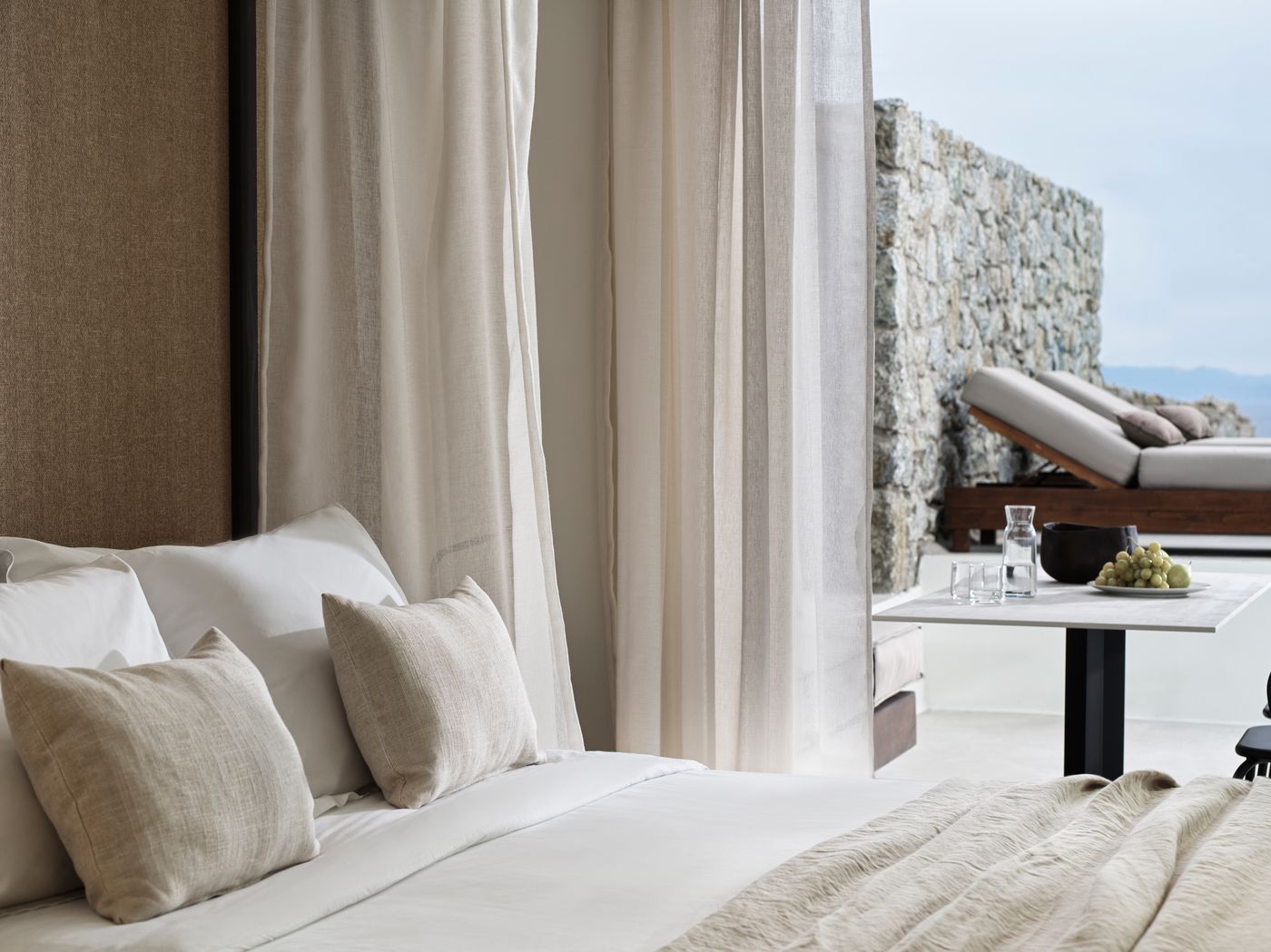 Ezio-Bo-Luxury-Living-Room-18