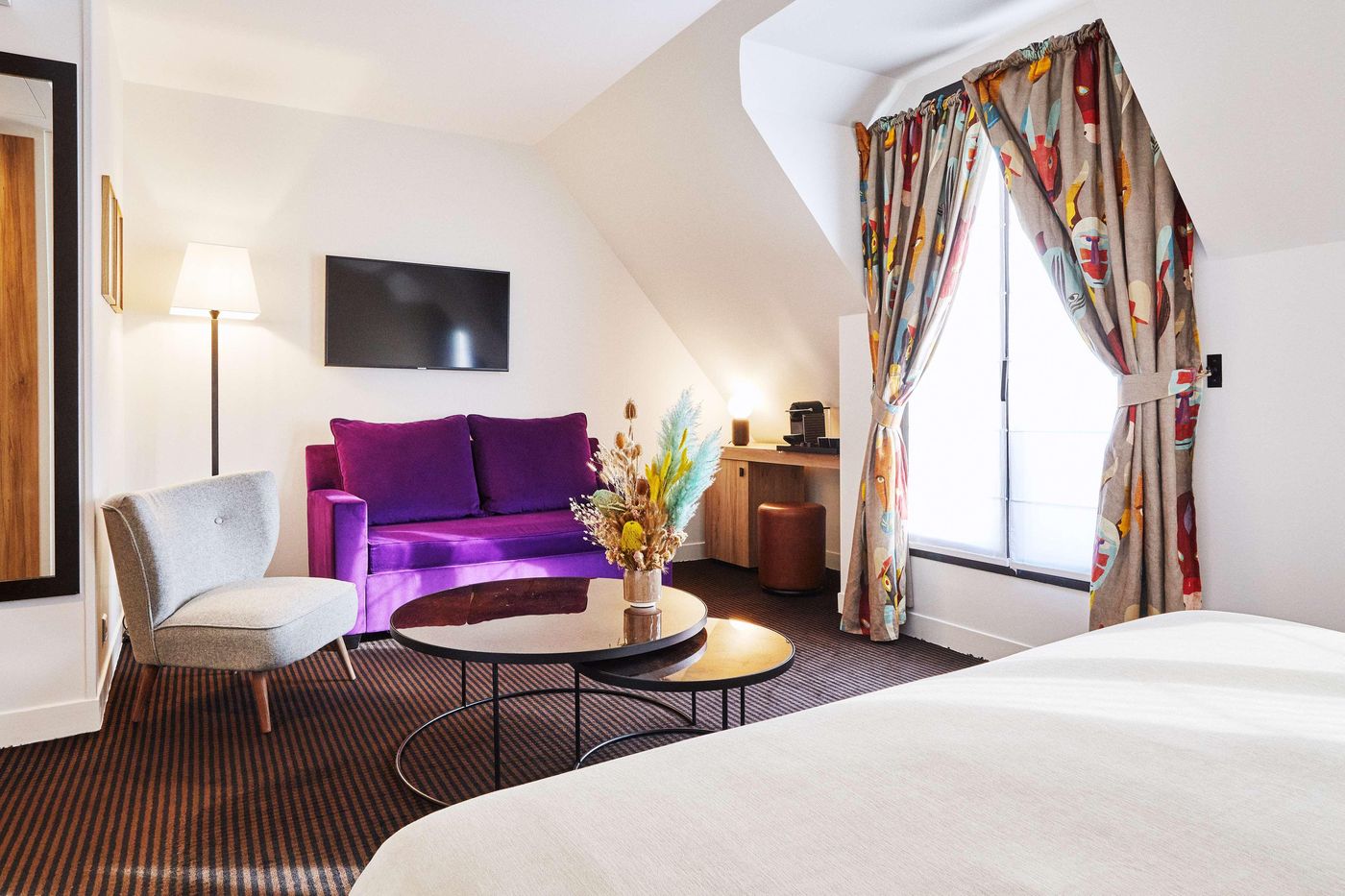 Plaza-Tour-Eiffel-Room-25