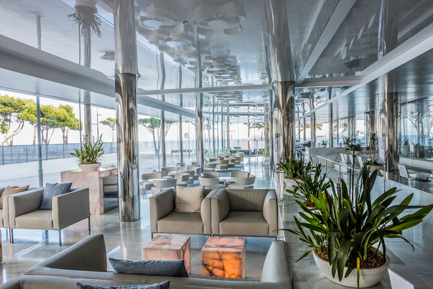 12.06.25 Hotel Aromar