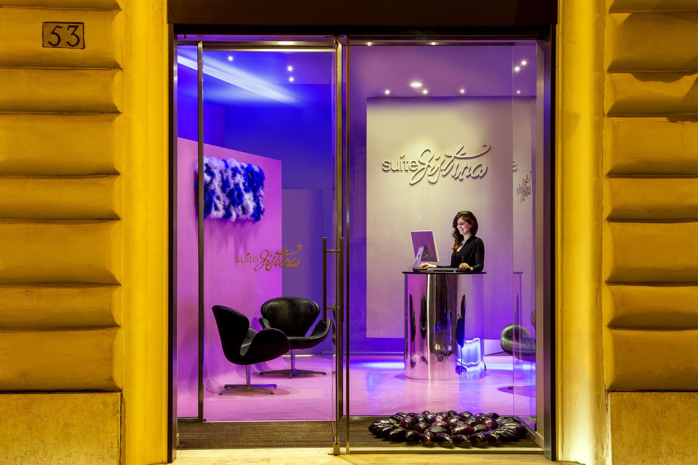 SuiteSistina-For-Brave-Lovers-General-view-7