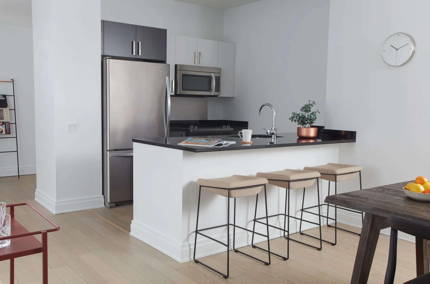 Mint-House-at-70-Pine-Room-10