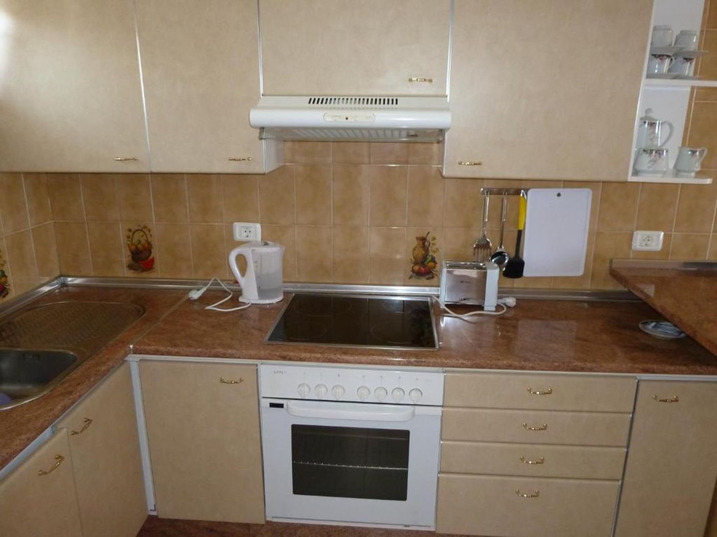 Florida-Park-Club-Room-15