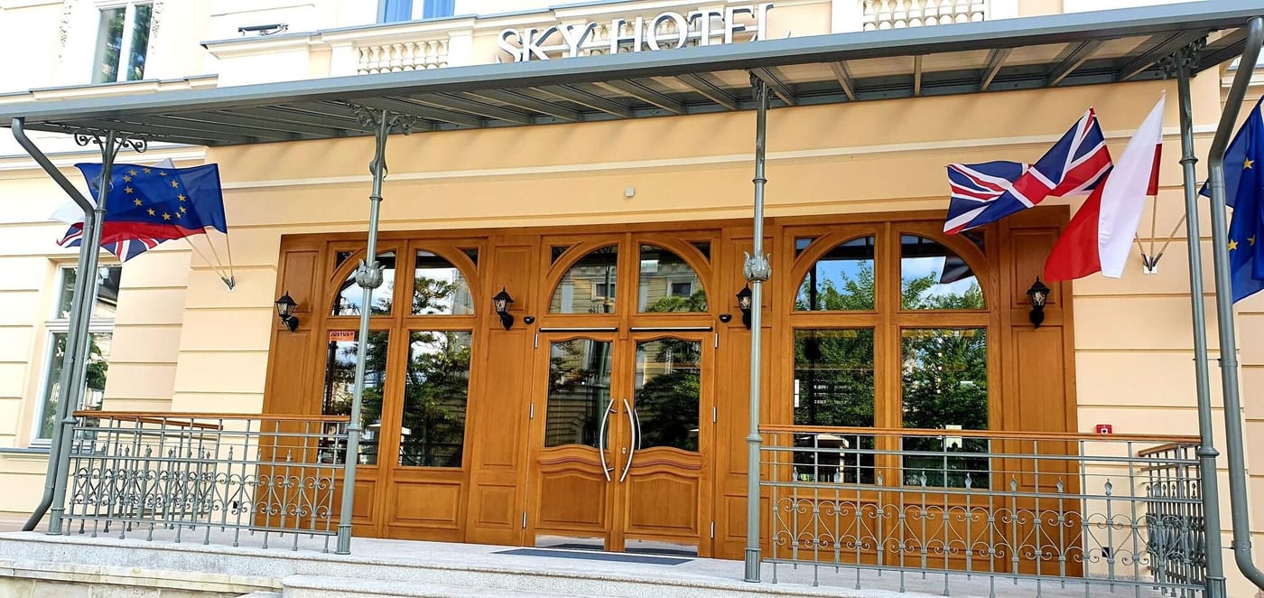 Sky-Hotel-Krakow-General-view-10