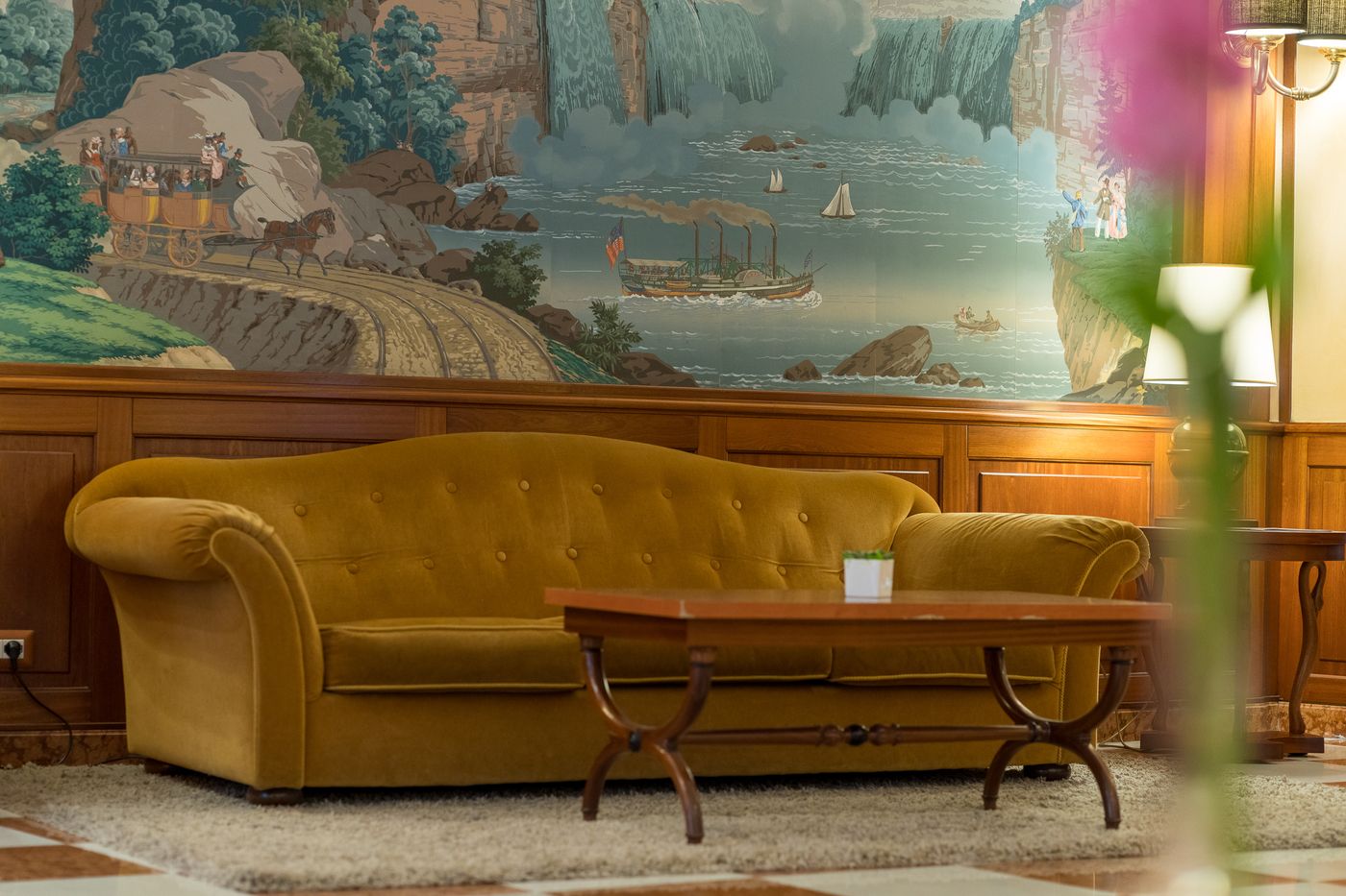 Leonardo-Hotel-Milan-City-Center-Lobby-7