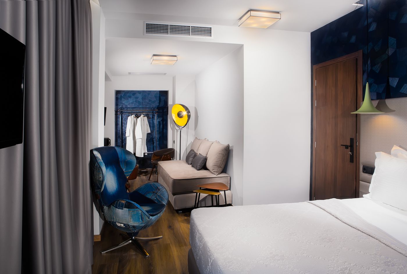 36O-Degrees-Pop-Art-Room-22