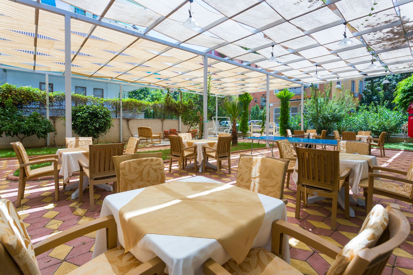 Lonicera-City-Hotel-Bar-10