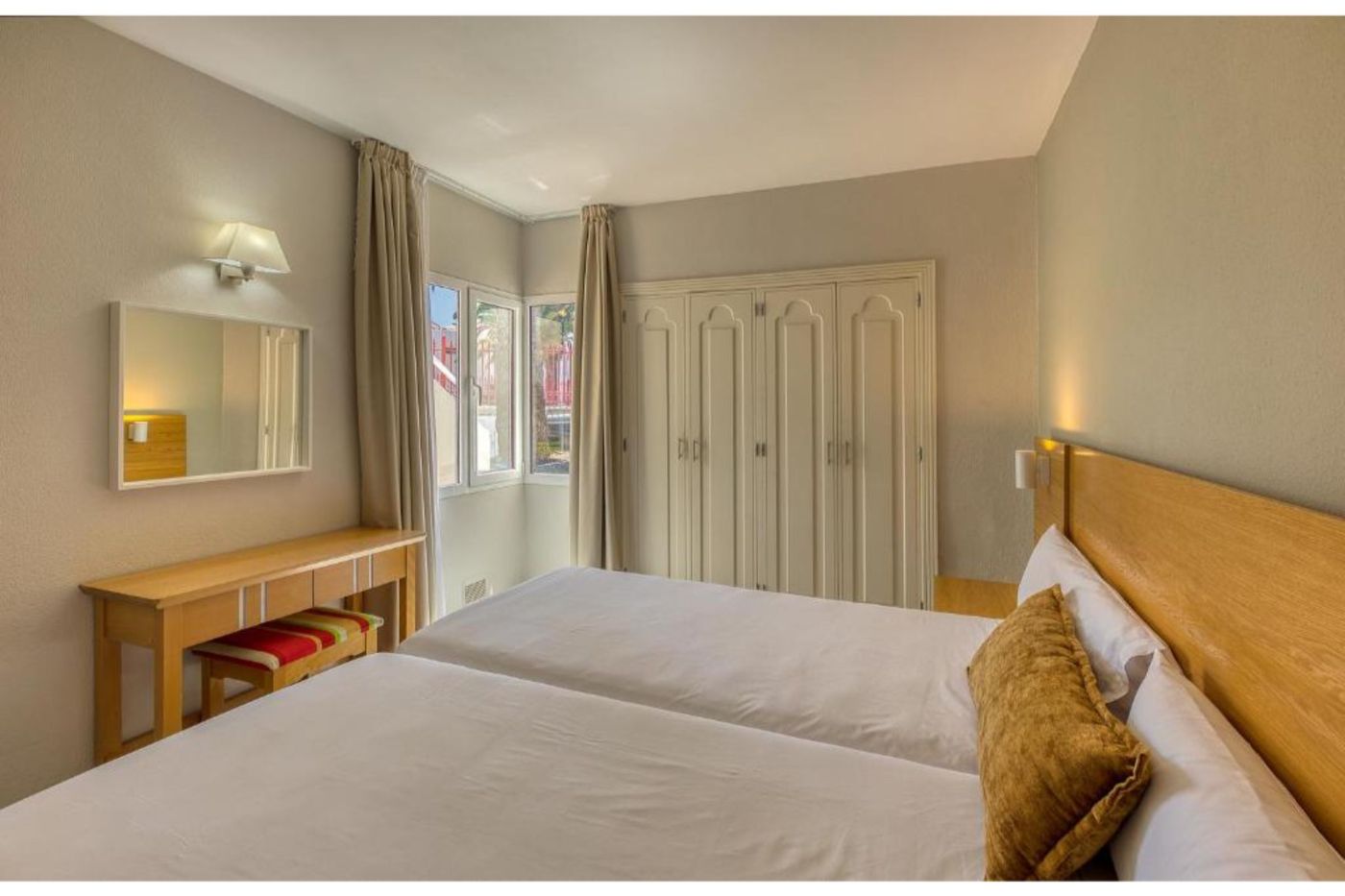 Apartamentos-Koala-Garden-LIVVO-Home-Collection-Room-25