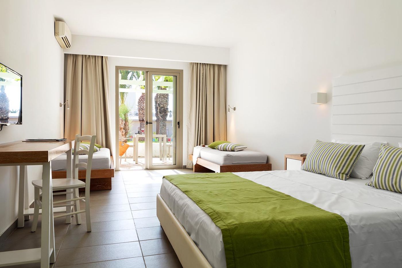 Marina-Beach-Room-32