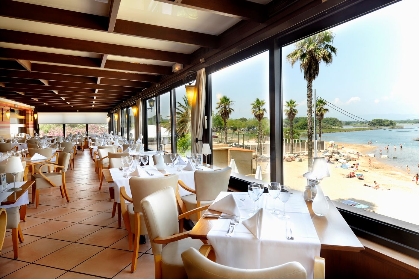 Hotel-Saint-Aygulf-Restaurant-40