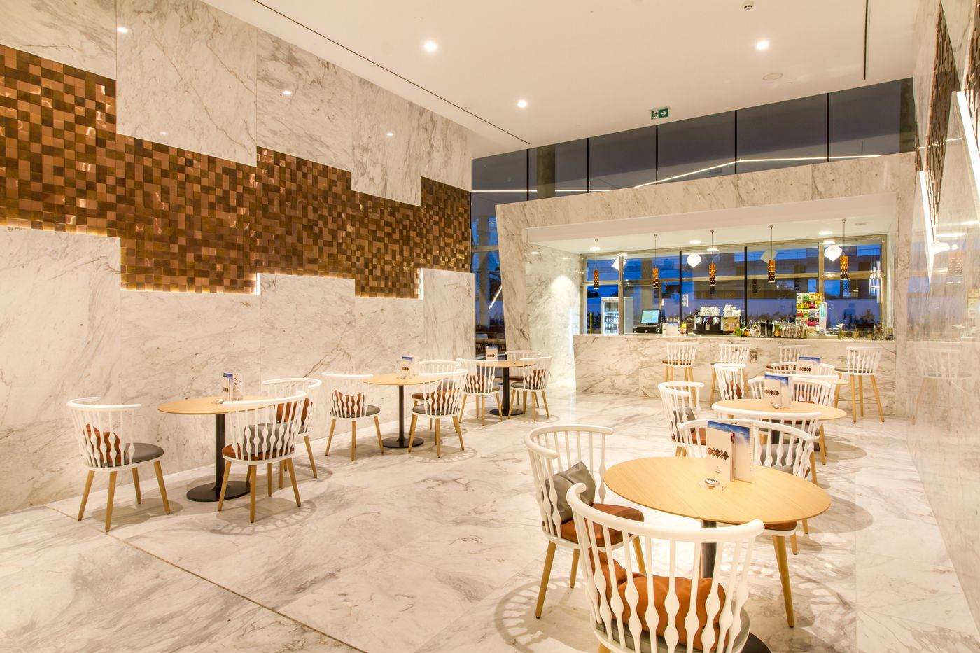 Suitopia Sol y Mar Suites Hotel