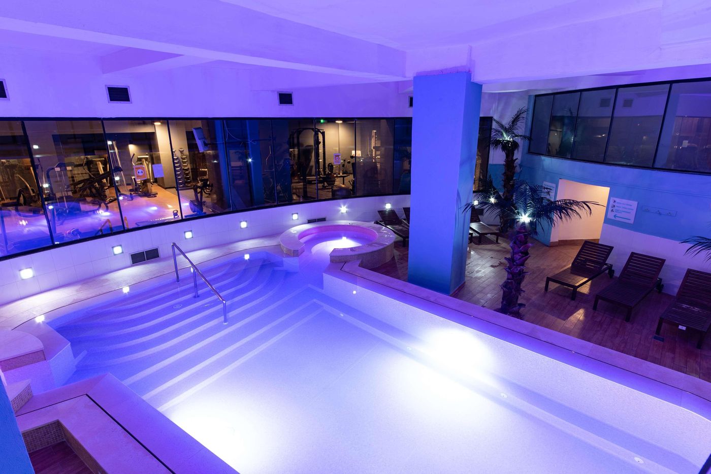 Preluna-Hotel---Spa-Pool-67