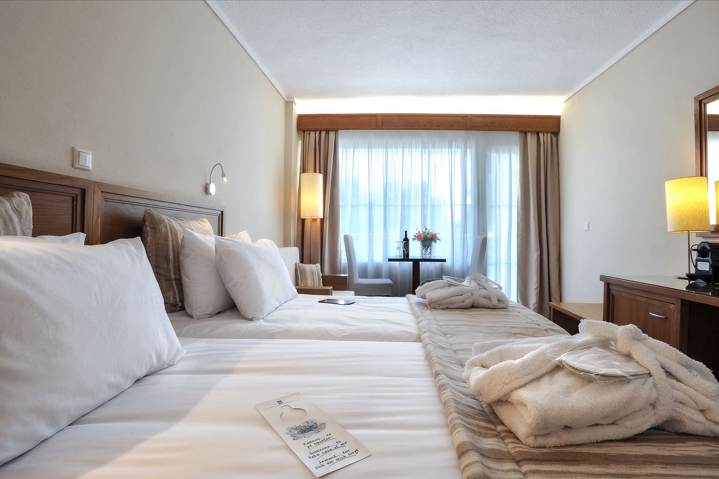 Mitsis-Alexander-The-Great-Room-20