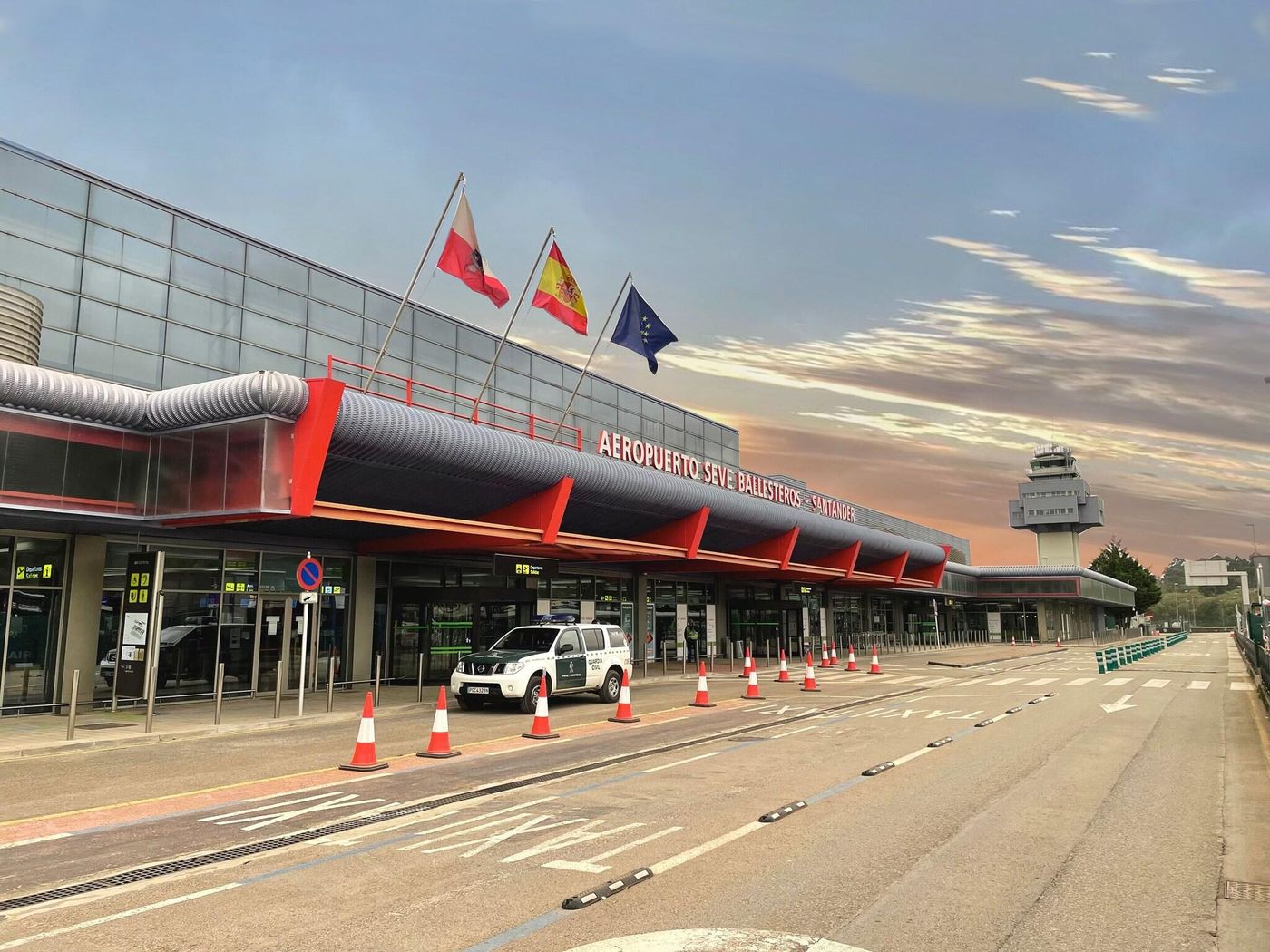 Apartamentos Santander Maliaa O Suites 3000-Spain-MALIAÃ‘O-General view-7