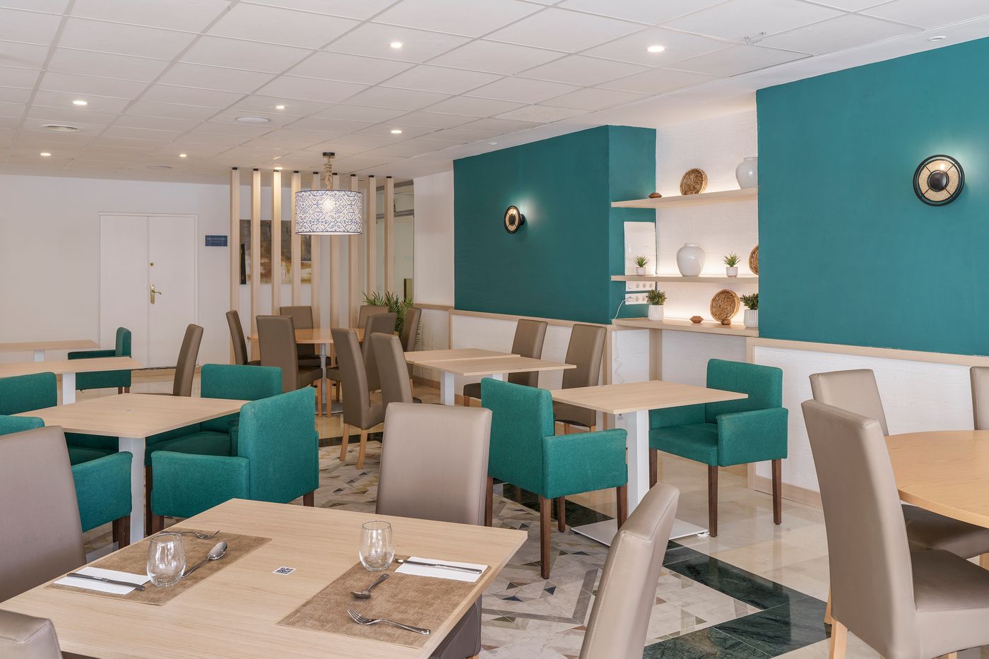 AluaSoul-Costa-Malaga-adults-reccommended-Restaurant-48