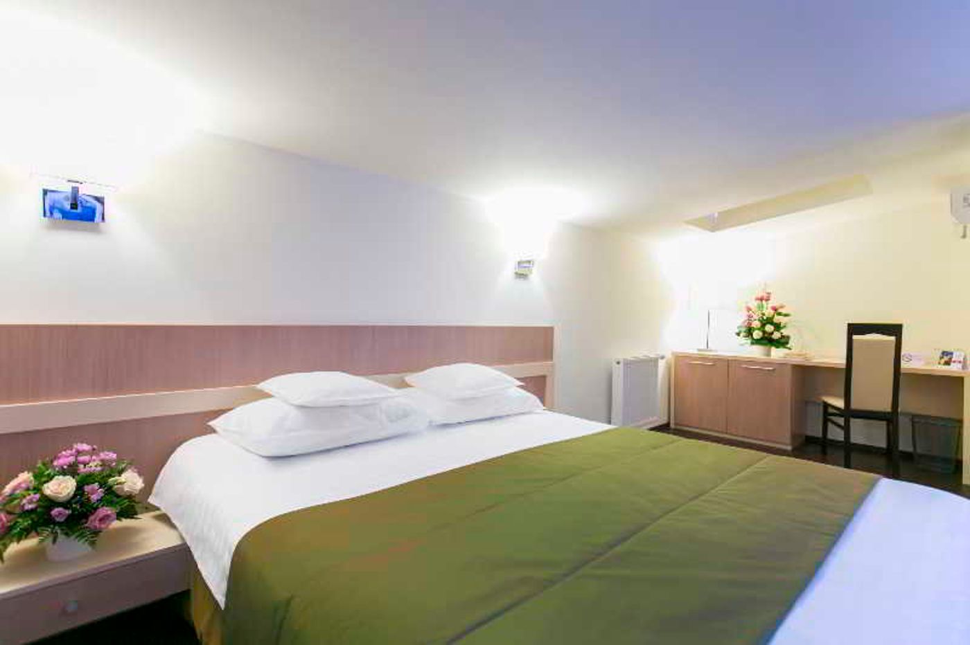 Hotel Trianon - Romania - BUCHAREST - Room - 9