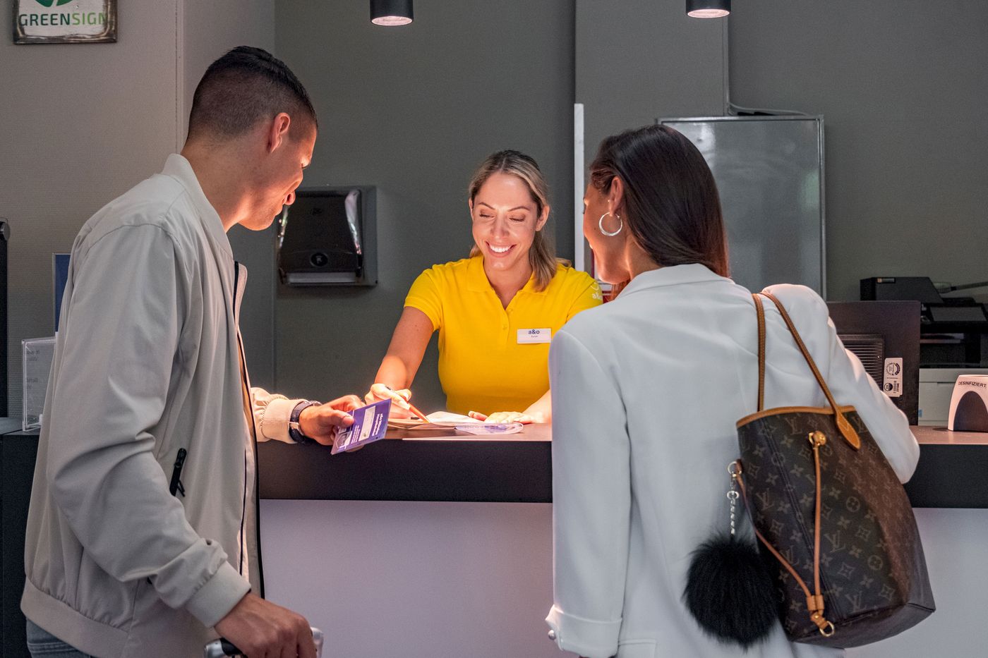 A-O-Munich-Central-Station-Lobby-15