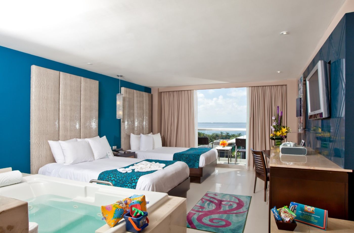 Hard-Rock-Hotel-Cancun-Room-15