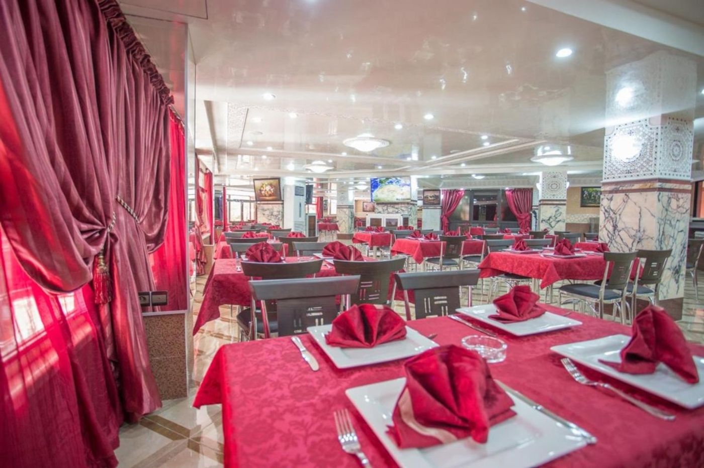 Hotel Les Ambassadeurs 16.10