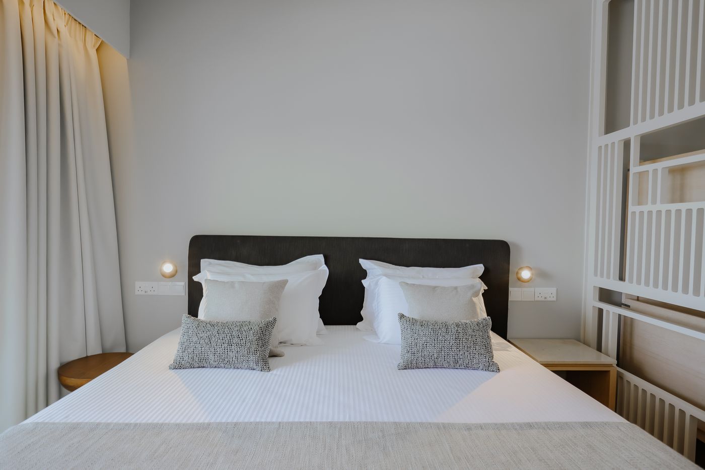 Golden-Coast-Room-36