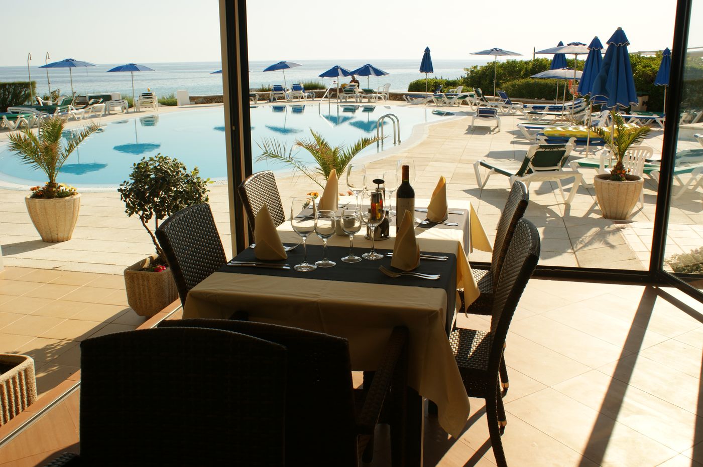 Vistamar-Restaurant-10