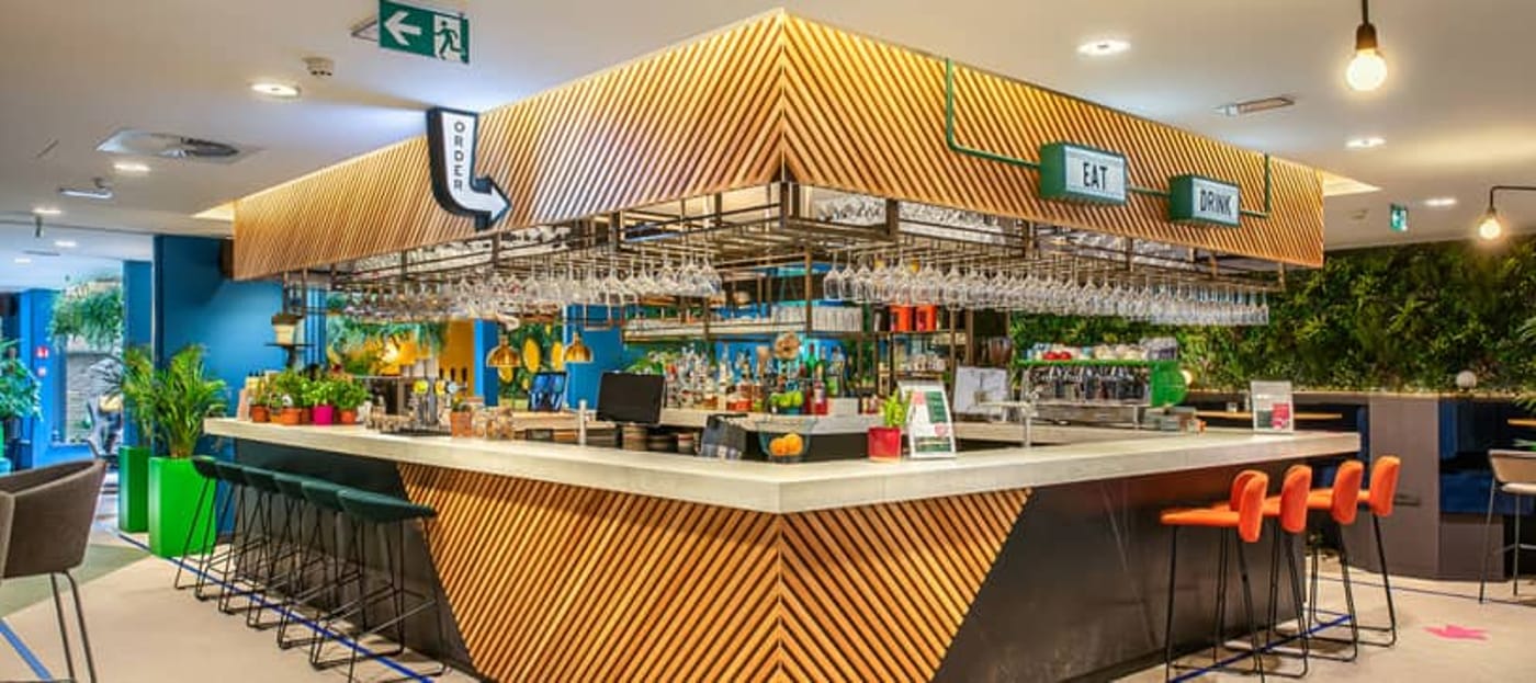 B-B-Hotel-Brussels-Centre-Louise-Bar-20