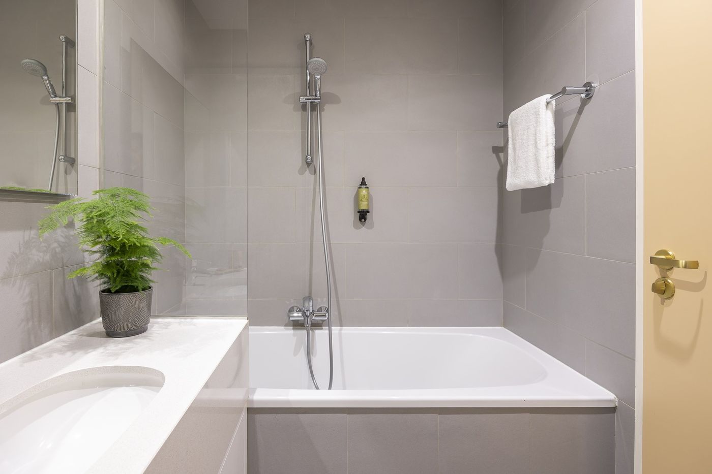 Citadines-Toison-d-Or-Brussels-Room-40