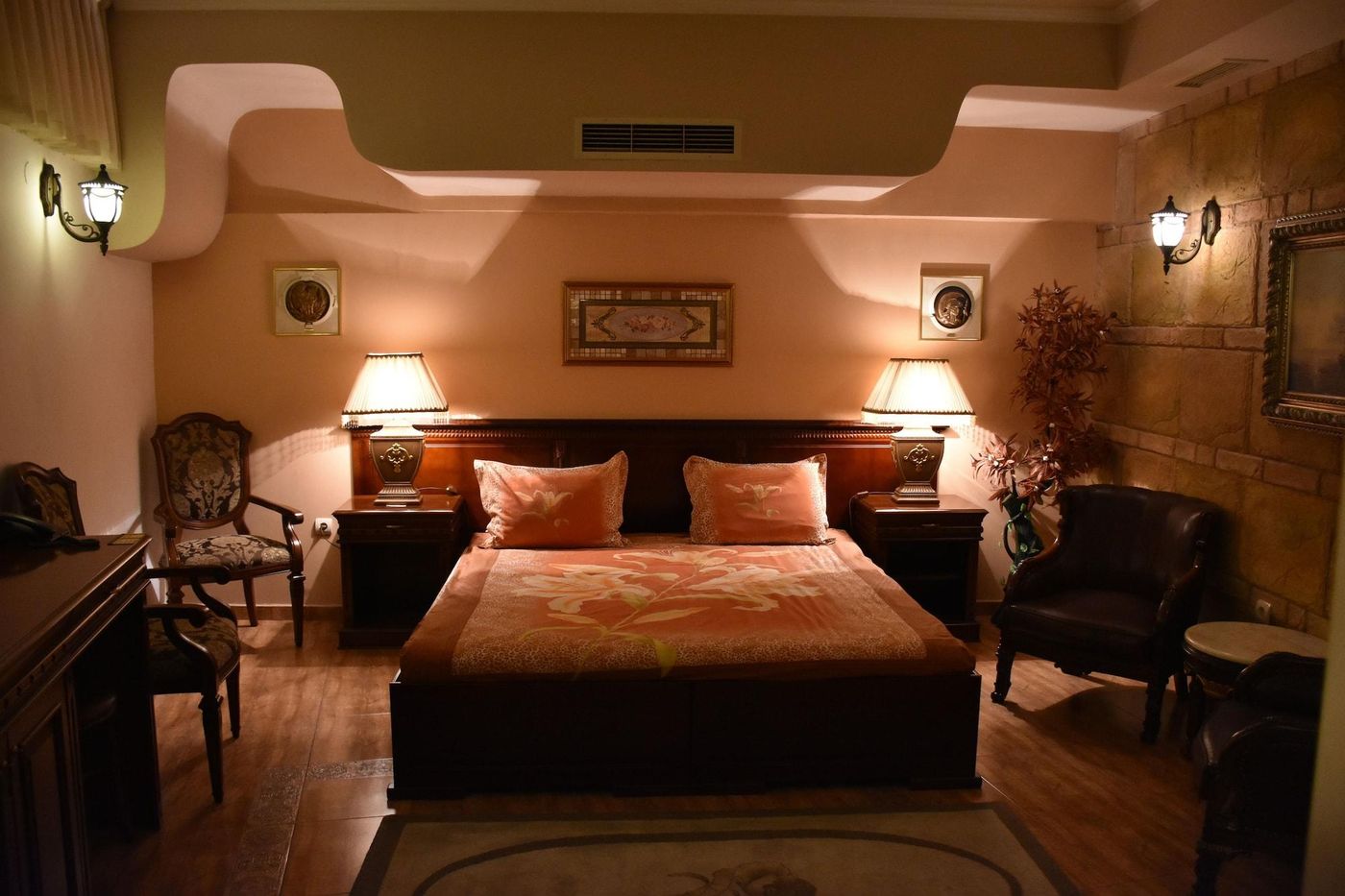 Boris-Palace-Room-25