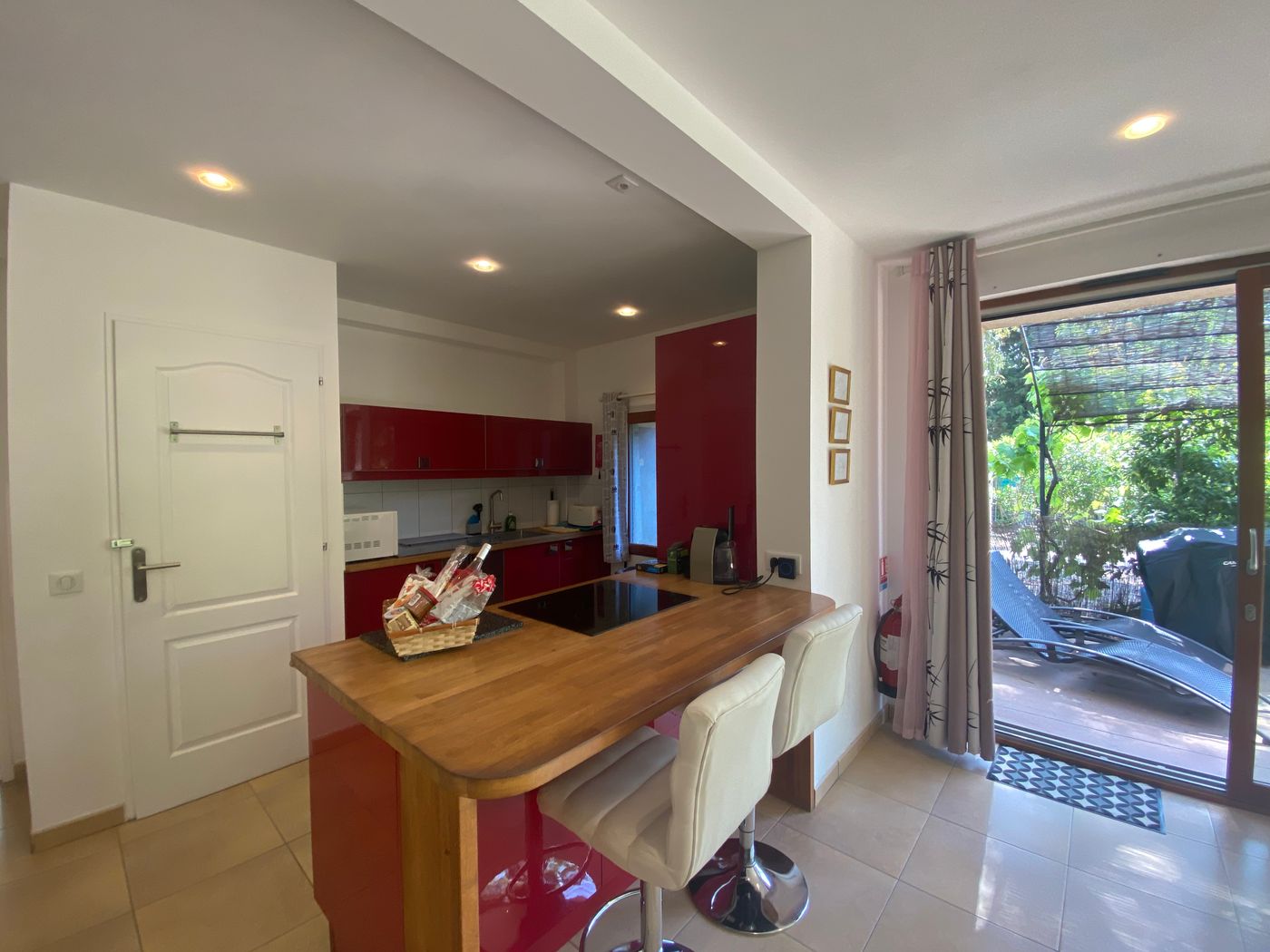 Imagine Roussillon-France-Canet-en-Roussillon-Room-6