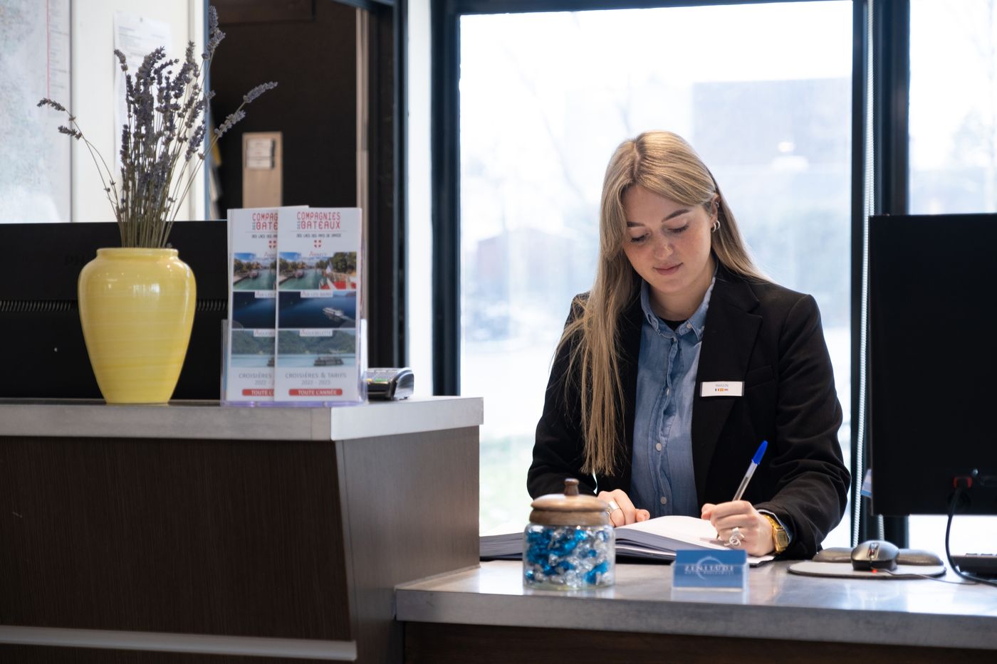 Comfort Aparthotel Les Hauts dAnnecy-France-Annecy (SEYNOD)-Lobby-4