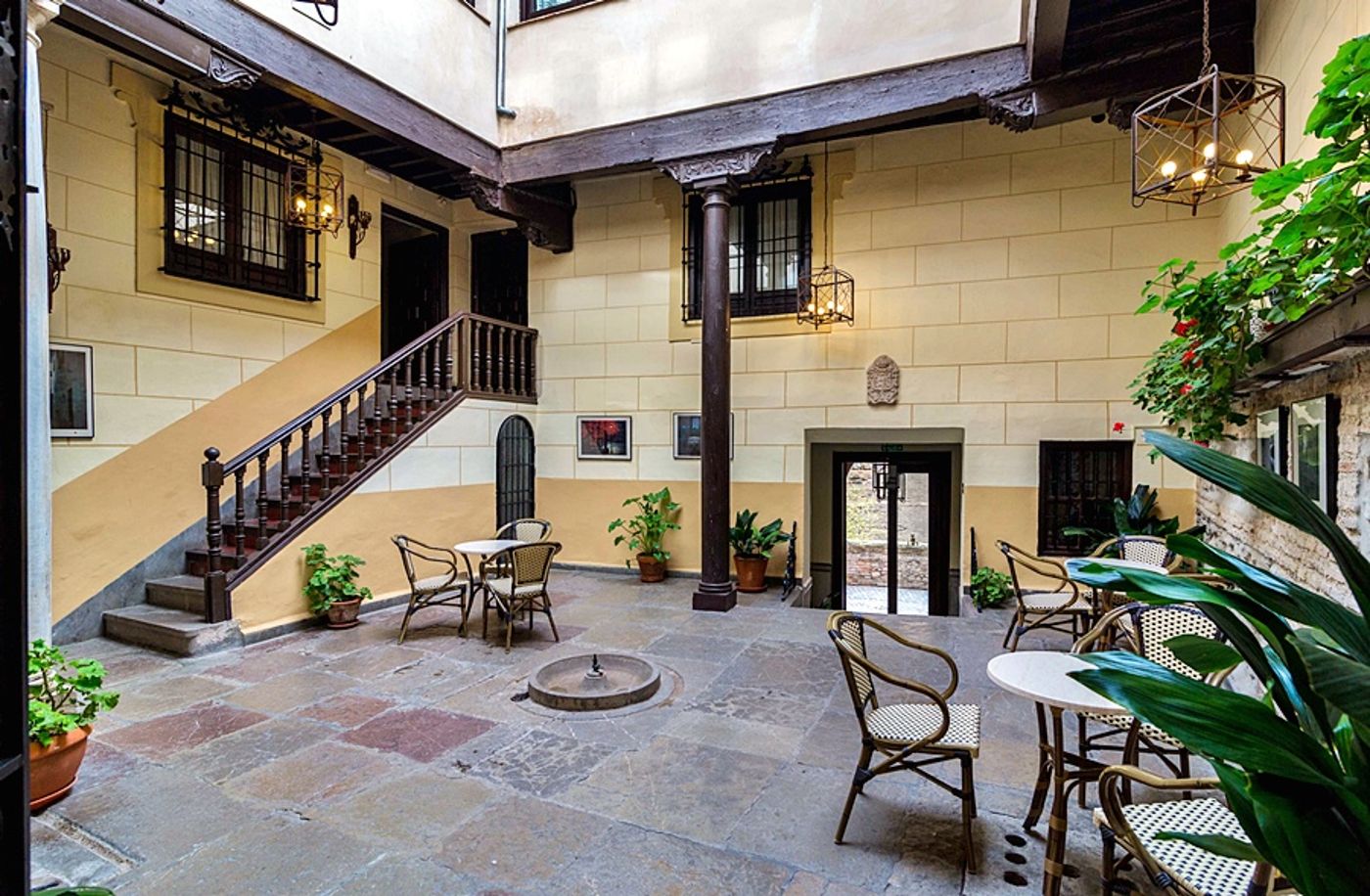 Museo Palacio de Mariana Pineda-Spain-GRANADA-Lobby-10