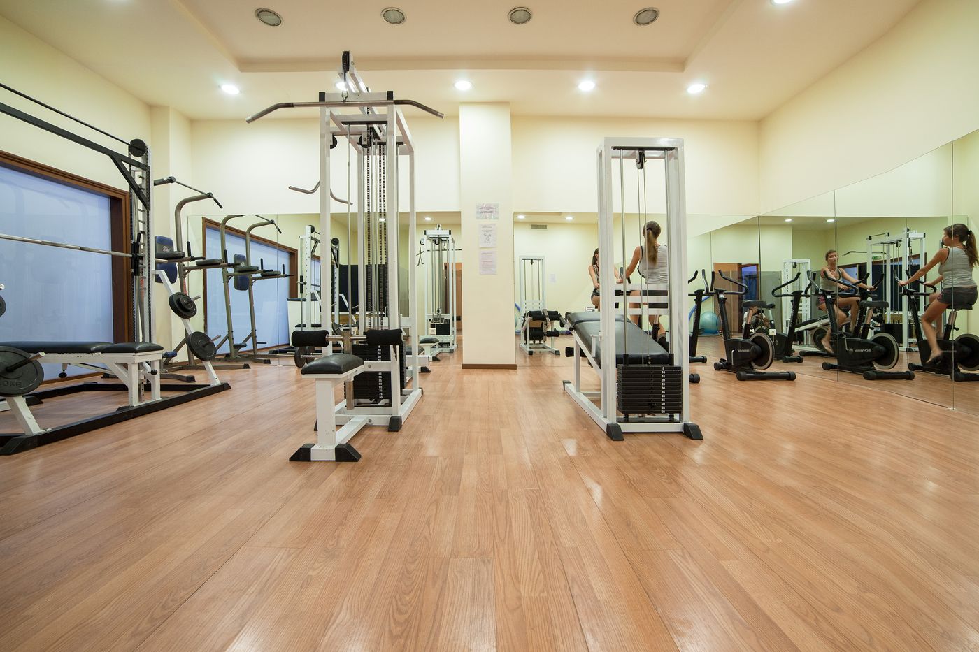 Alexandros-Palace-Hotel-Sports-and-Entertainment-94