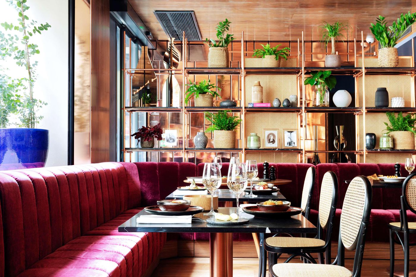 Melia-Paris-Tour-Eiffel-Restaurant-17