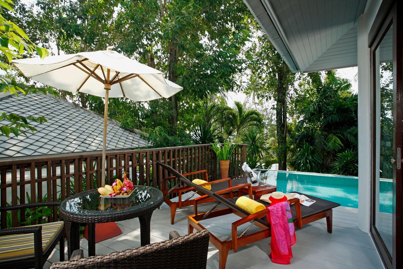 Centara-Villas-Samui-General-view-12