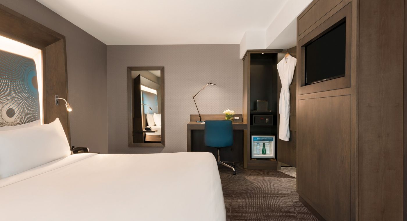 M-Social-Hotel-Times-Square-New-York-Room-33