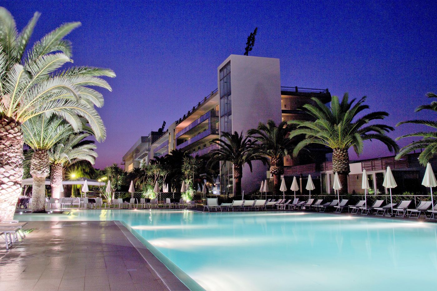 Eureka-Palace-Hotel-Spa-Resort-Pool-3