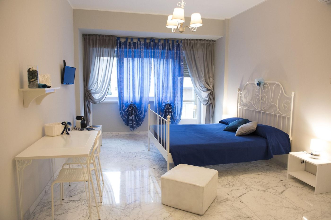 Authentic-Sweet-Home-Room-2